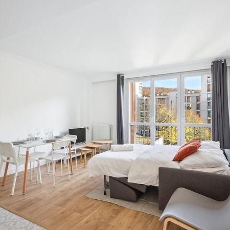 Appartement Chic Apart With Parking à Chaville Extérieur photo