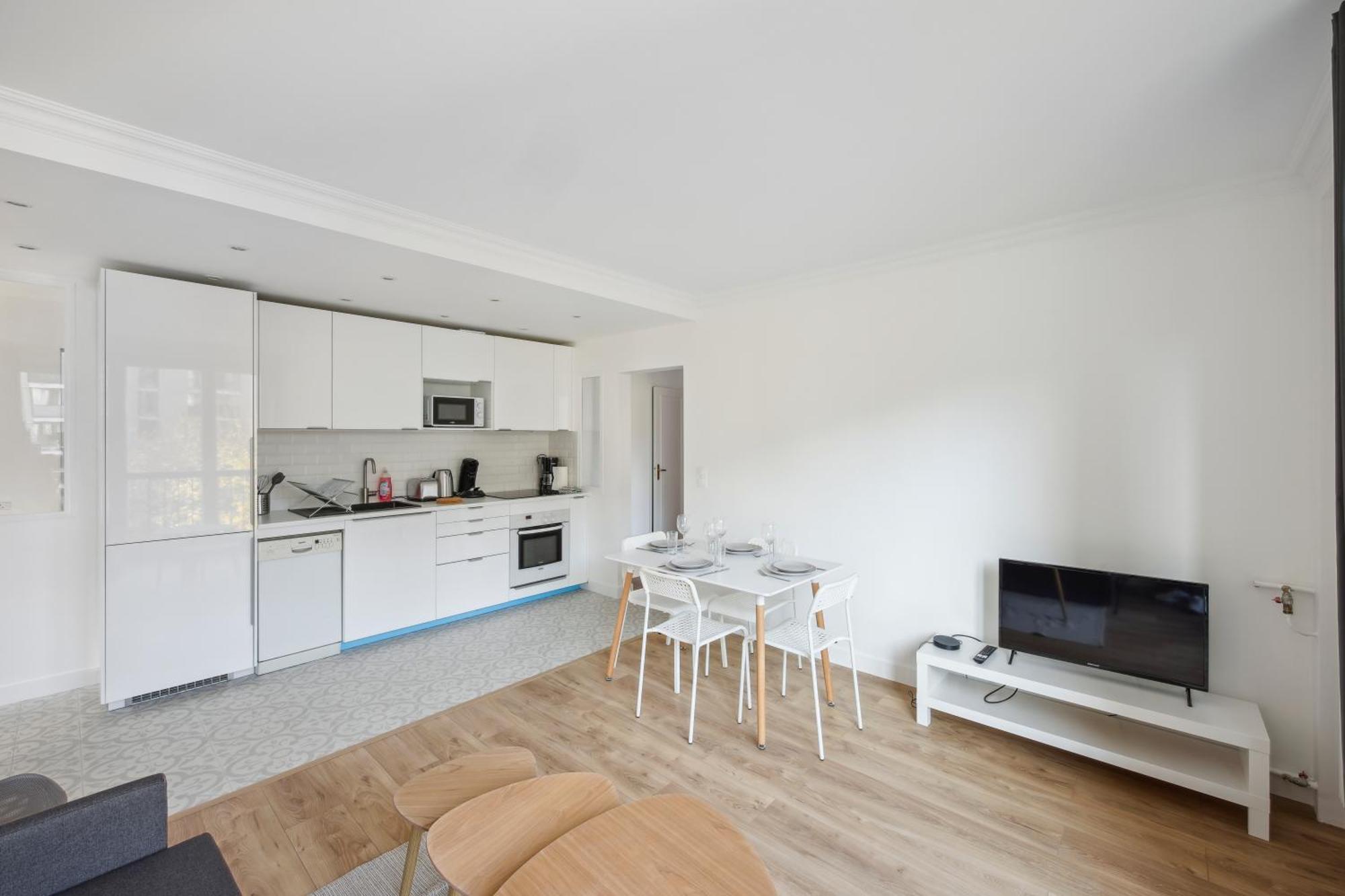 Appartement Chic Apart With Parking à Chaville Extérieur photo