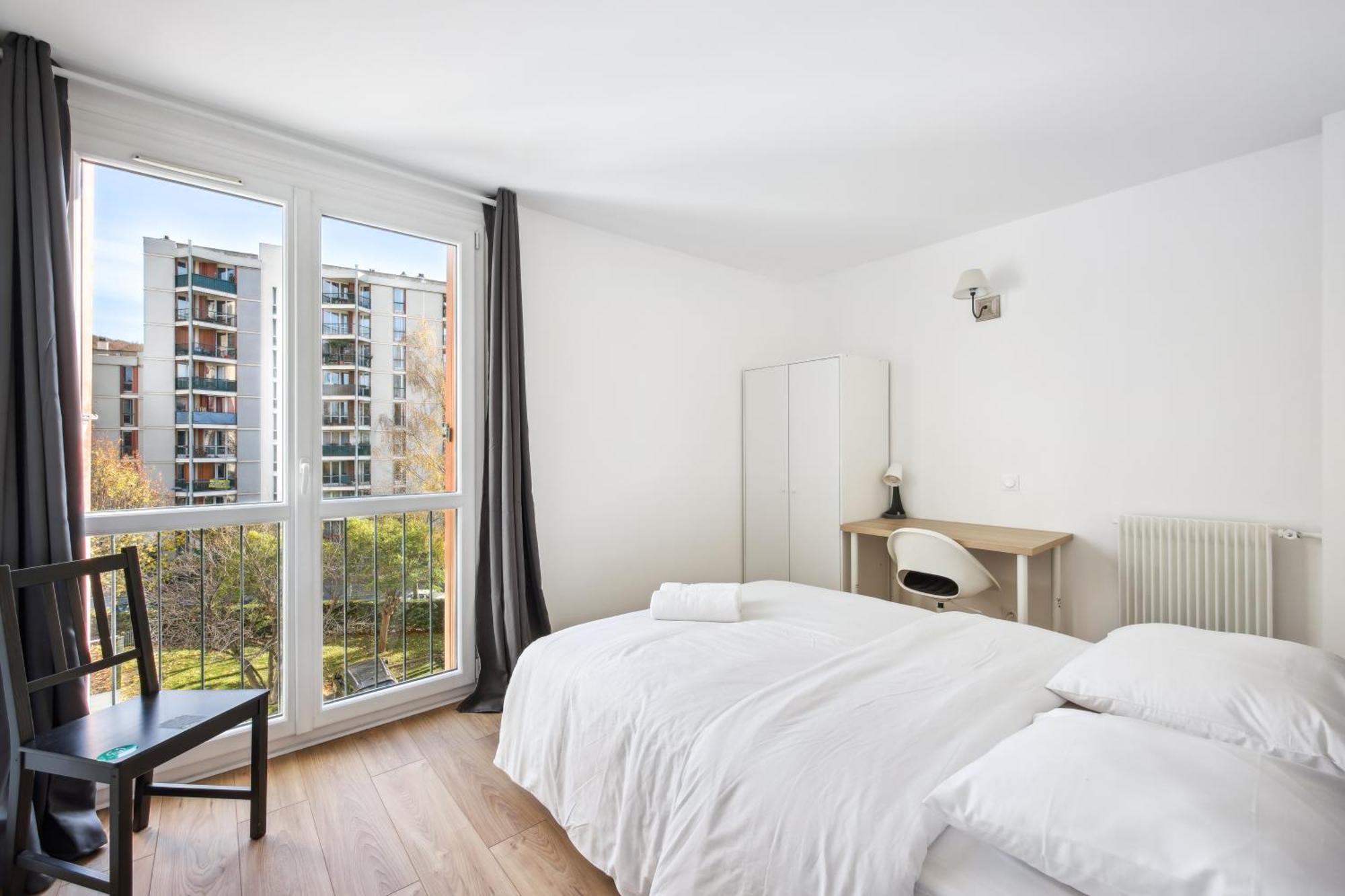 Appartement Chic Apart With Parking à Chaville Extérieur photo
