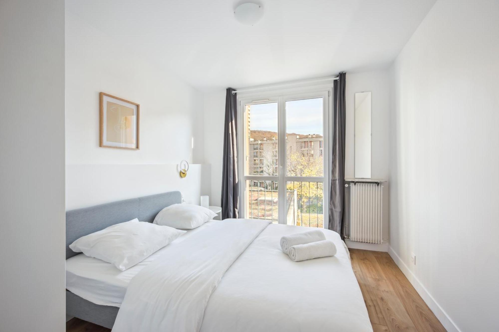 Appartement Chic Apart With Parking à Chaville Extérieur photo