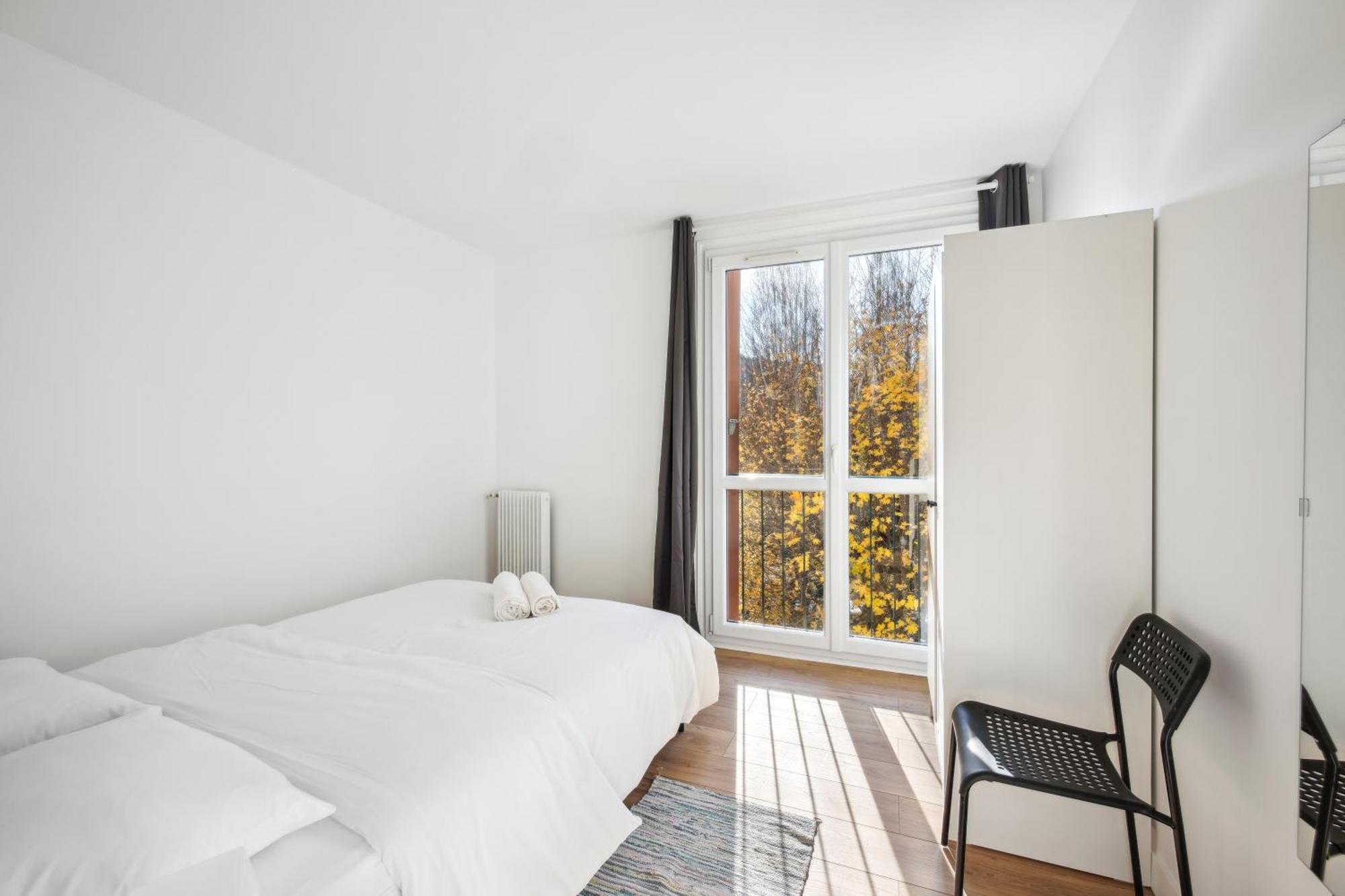 Appartement Chic Apart With Parking à Chaville Extérieur photo